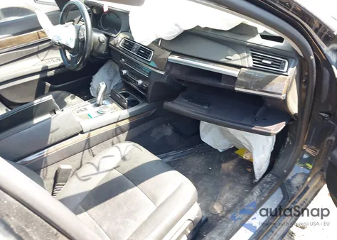 2015 BMW 740Li xDrive z USA, uszkodzony, nr VIN WBAYF4C55FGS99286